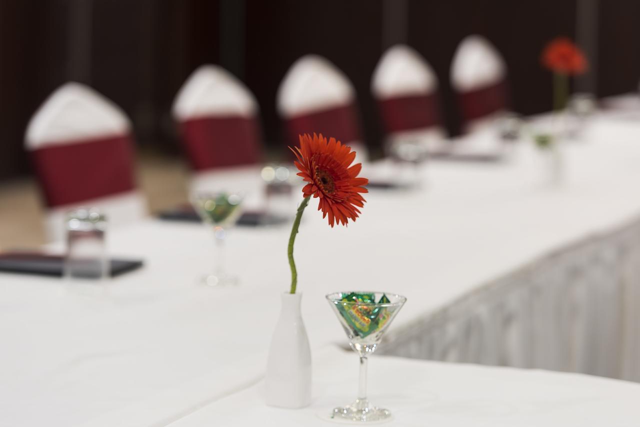 The Fern Residency Galaxy Mall Burnpur Екстер'єр фото